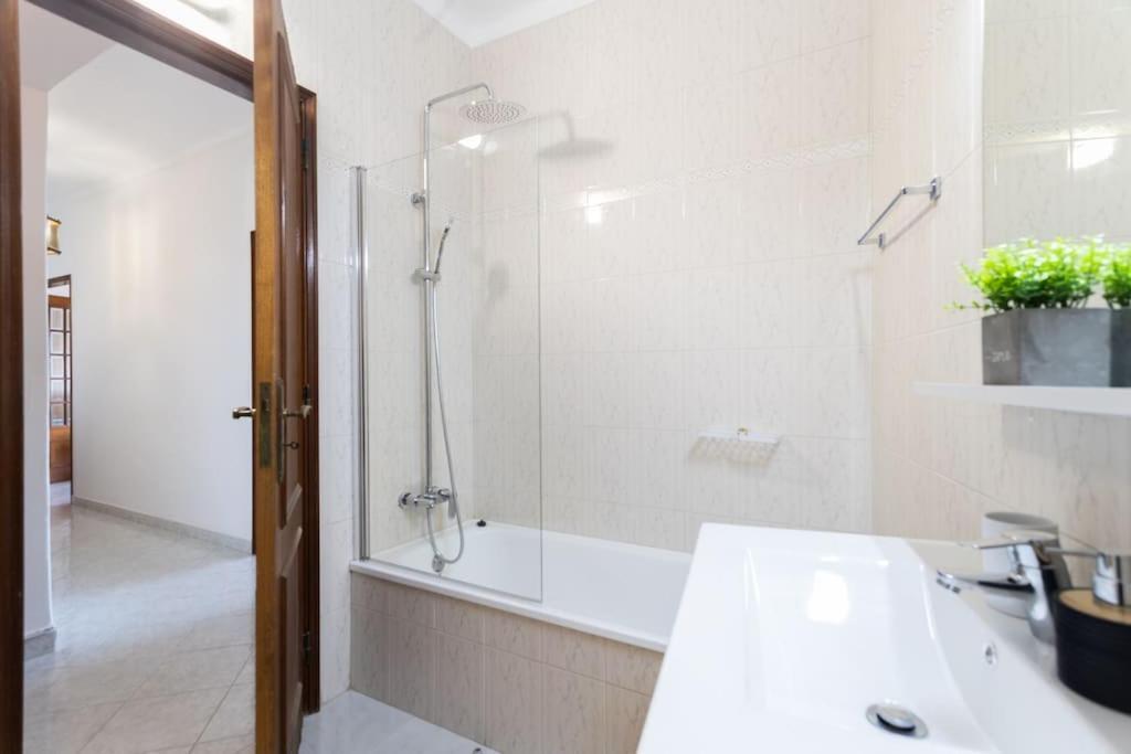 Casa Conde - Blue Coast Apartment เซตุบาล ภายนอก รูปภาพ